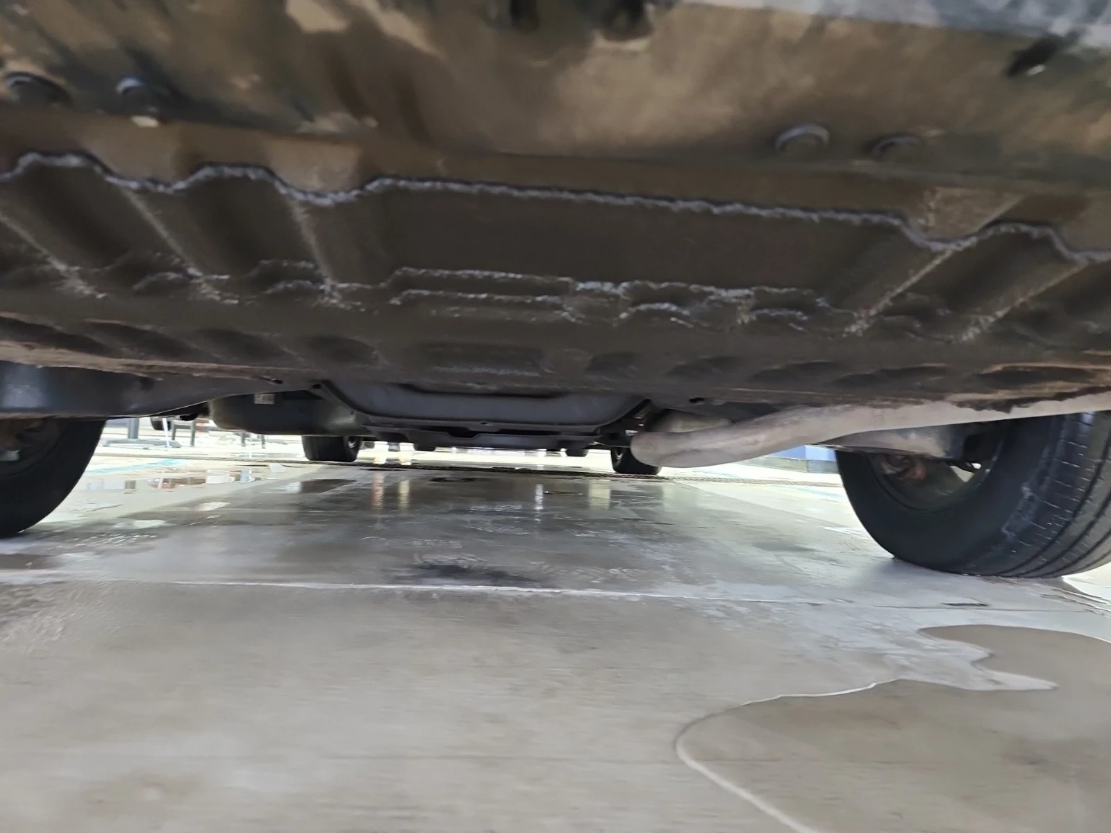 Toyota Sienna Limited| 360* Камера| Обдухване| ТV| Без Инциденти, снимка 16 - Автомобили и джипове - 54008630