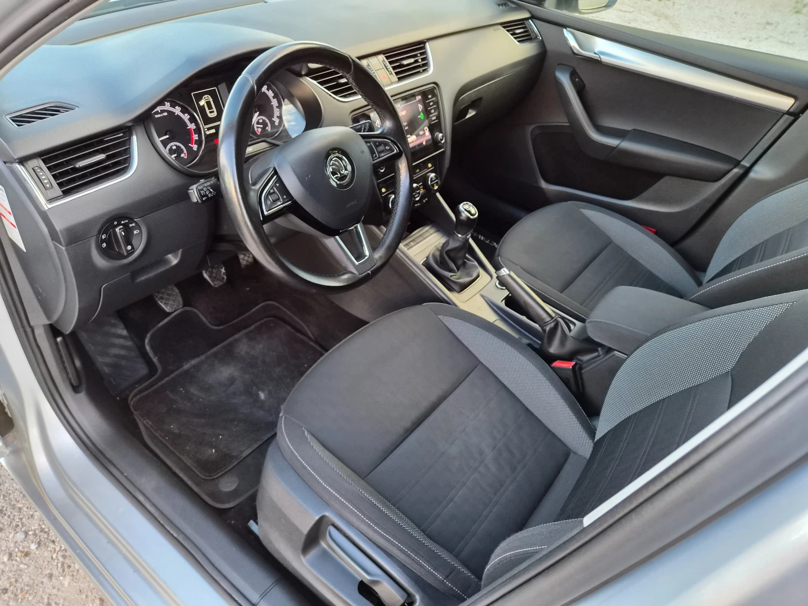 Skoda Octavia 1.6TDI 116ps. | Mobile.bg � ����������� 12