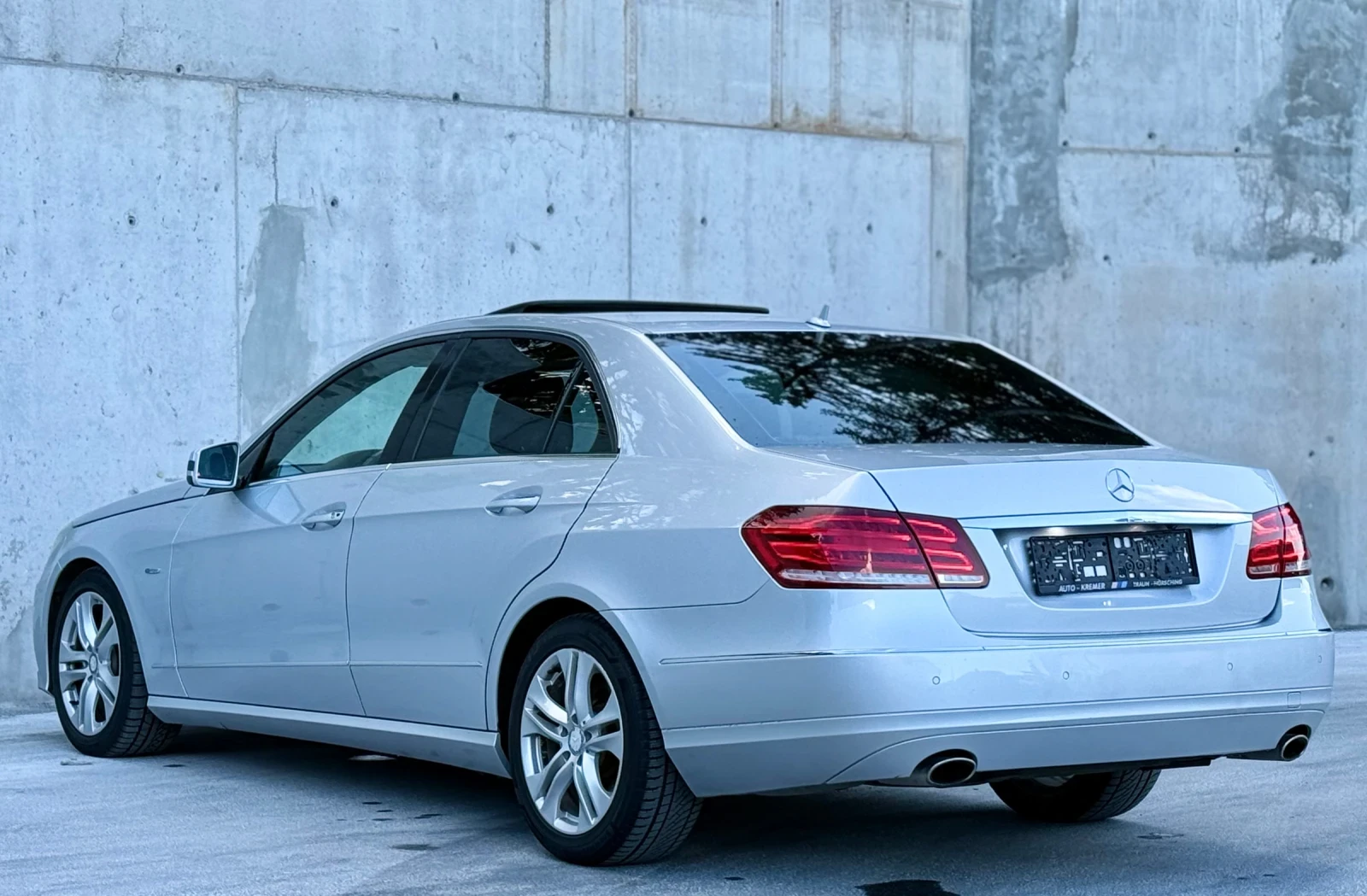 Mercedes-Benz E 350 CDI 4matic/Distronic/NAVI/FULL FULL, снимка 5 - Автомобили и джипове - 54987233