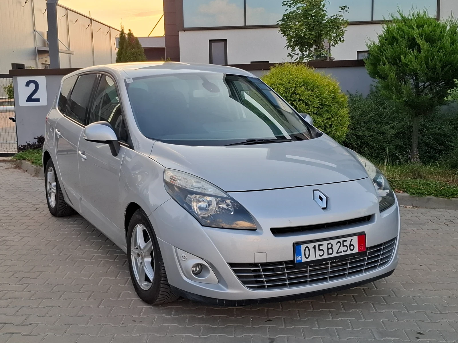 Renault Grand scenic 1.5TDCI* (110��)* 7-������* HOB BHOC* *  | Mobile.bg � ����������� 9
