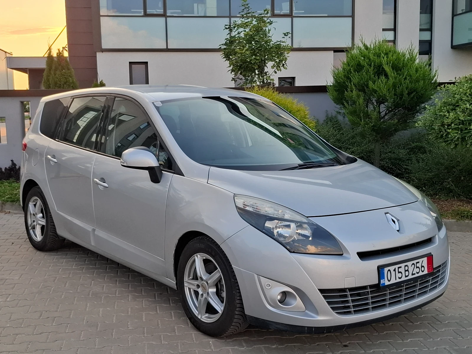 Renault Grand scenic 1.5TDCI* (110��)* 7-������* HOB BHOC* *  | Mobile.bg � ����������� 11