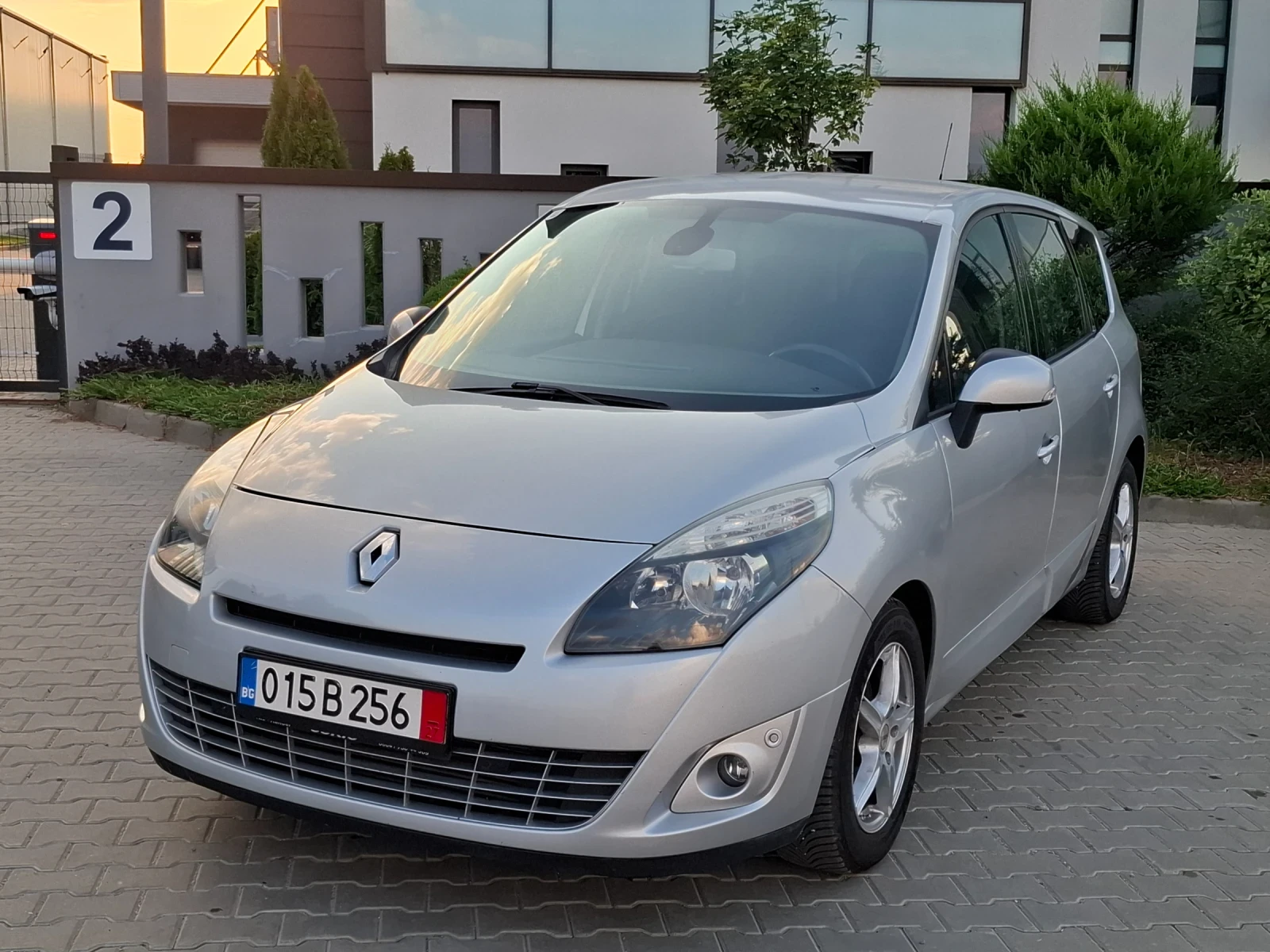 Renault Grand scenic 1.5TDCI* (110��)* 7-������* HOB BHOC* *  | Mobile.bg � ����������� 2
