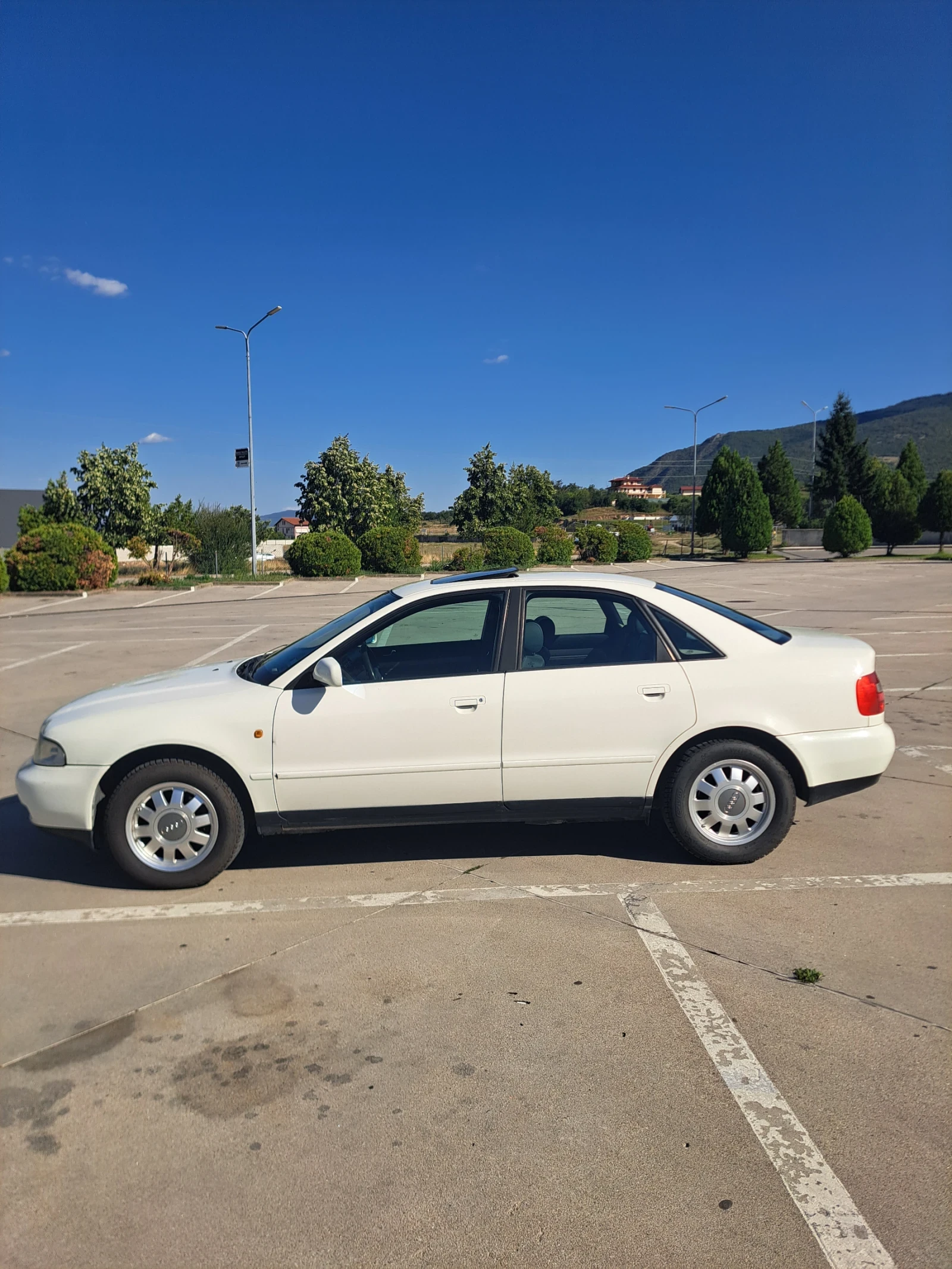 Audi A4 B5 , снимка 2 - Автомобили и джипове - 55694379
