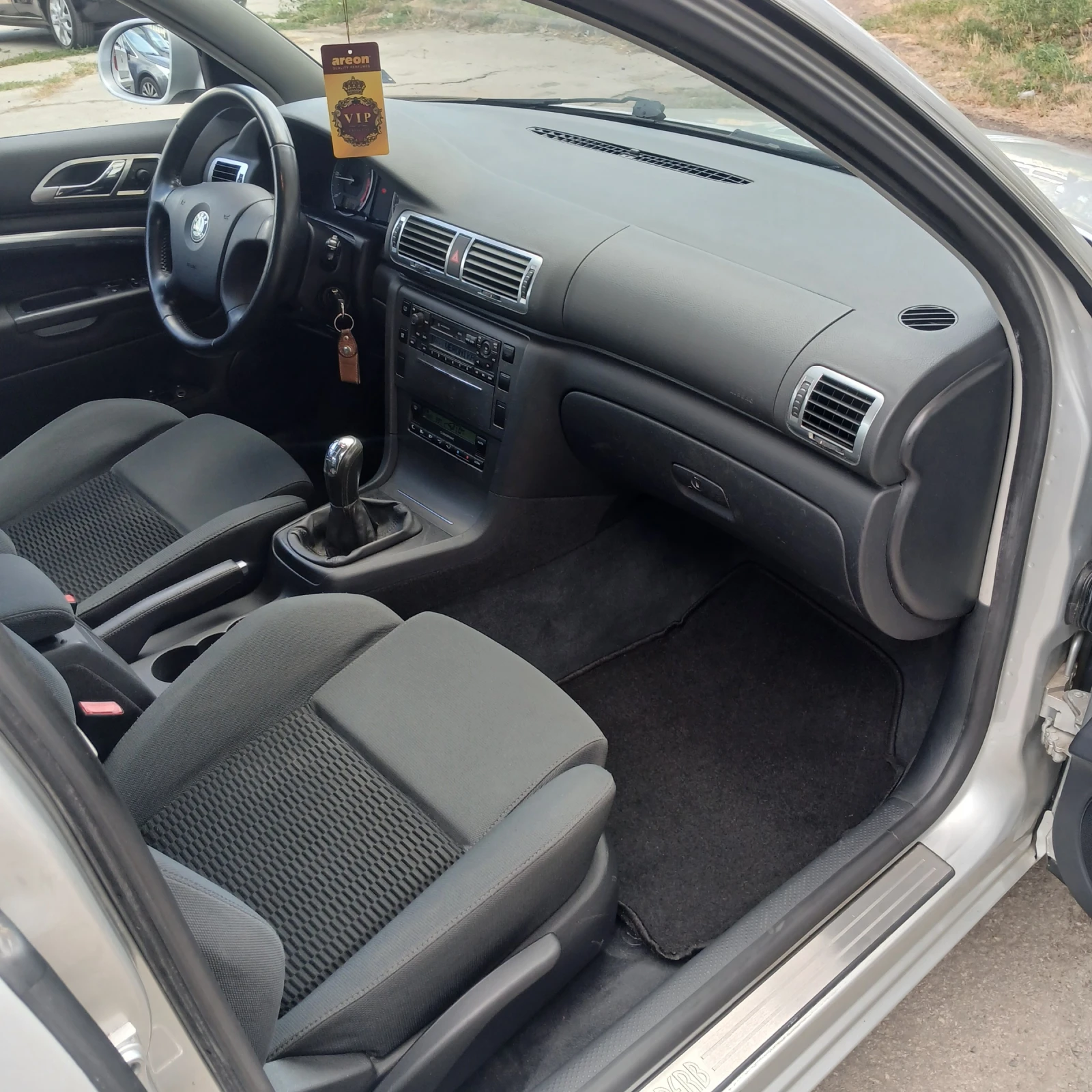 Skoda Superb 6 СКОРОСТИ , снимка 12 - Автомобили и джипове - 55949848