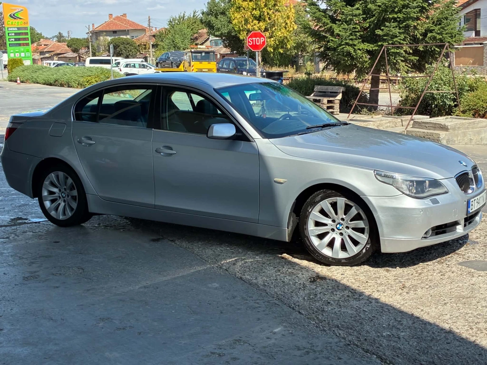 BMW 525, снимка 2 - Автомобили и джипове - 56070812