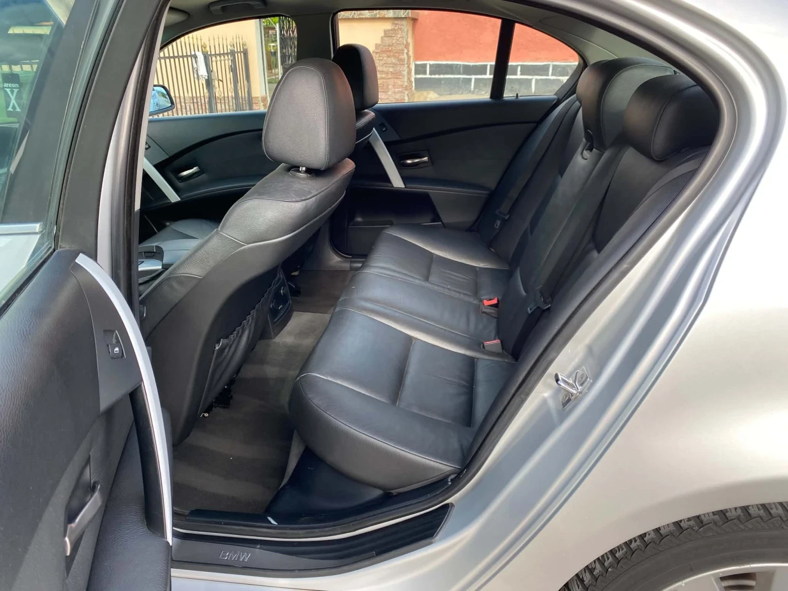 BMW 525, снимка 12 - Автомобили и джипове - 56070812