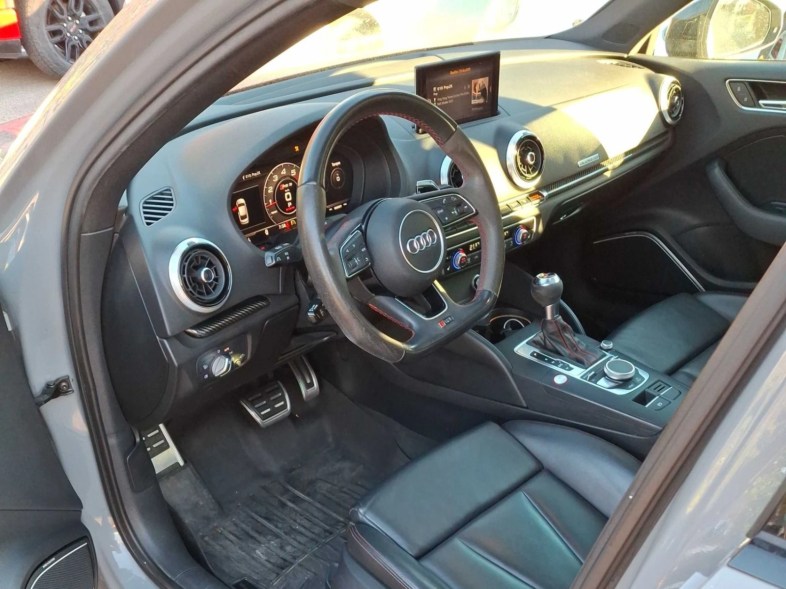 Audi Rs3 S-tronic * АвтоКредит (ЦЕНА ДО БГ), снимка 13 - Автомобили и джипове - 56183482