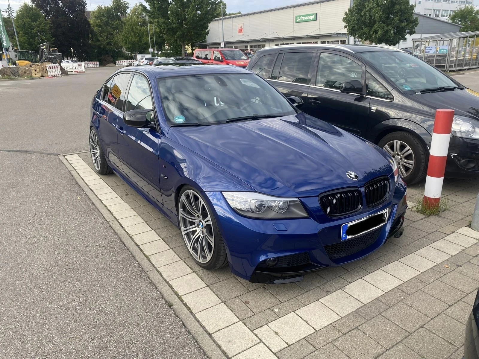 BMW 330 e90/Original M-Pakt/Facelift, снимка 4 - Автомобили и джипове - 56197817