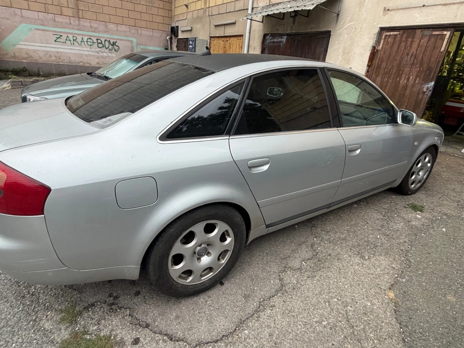 Audi A6 1.9, снимка 4 - Автомобили и джипове - 56307971