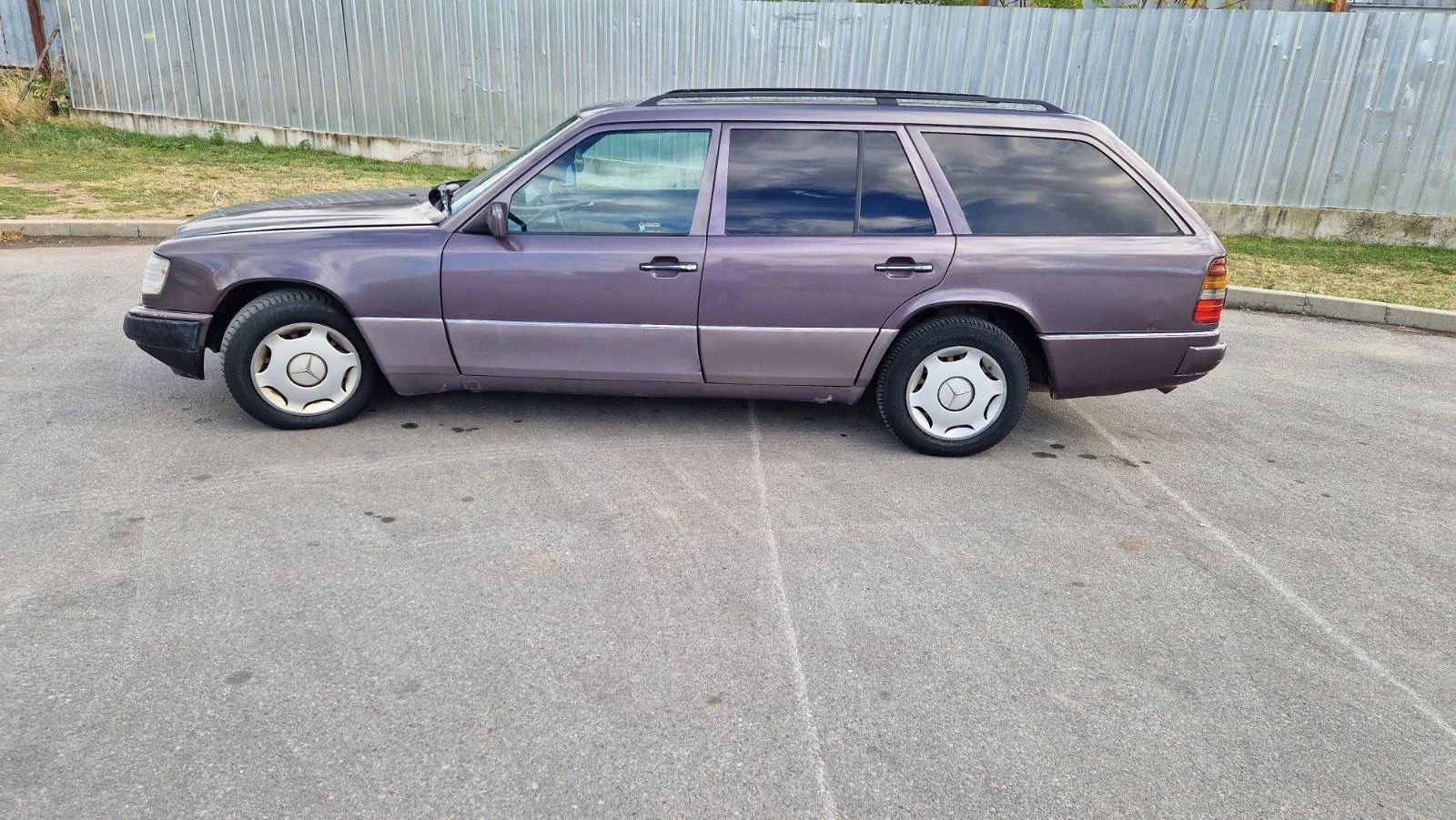 Mercedes-Benz E 250, снимка 4 - Автомобили и джипове - 56593238