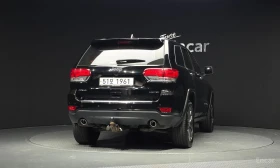 Jeep Grand cherokee 3.6* V6* 8ZF* ПОДГРЕВ* ОБДУХВАНЕ* КАМЕРА* ПАНОРАМА, снимка 4