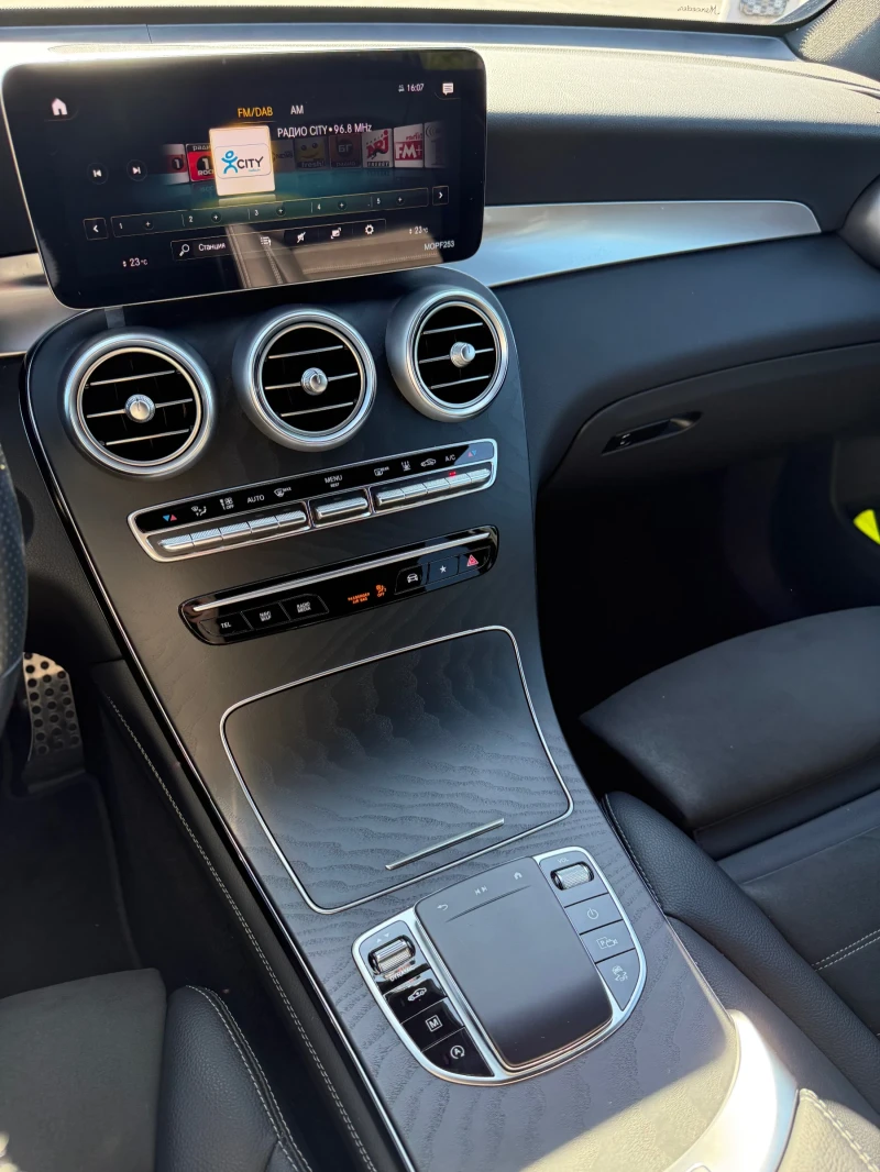 Mercedes-Benz GLC 220  Coupe Гаранционен автомобил , снимка 8 - Автомобили и джипове - 49882424