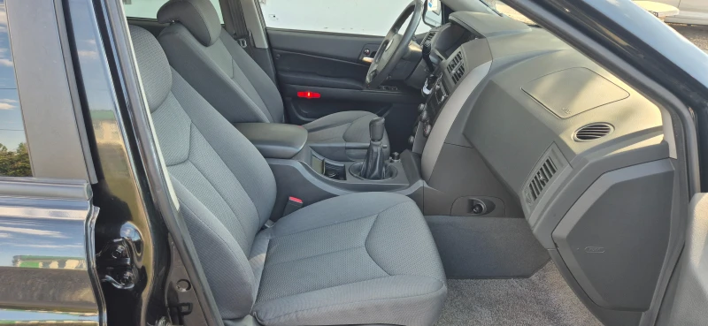 SsangYong Kyron 2.0XDI, снимка 13 - Автомобили и джипове - 51359224