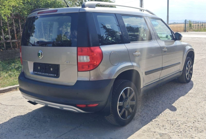 Skoda Yeti 1.2i, снимка 4 - Автомобили и джипове - 51782713