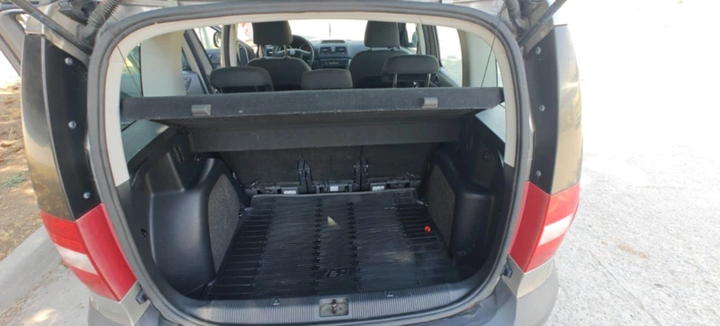 Skoda Yeti 1.2i, снимка 9 - Автомобили и джипове - 51782713