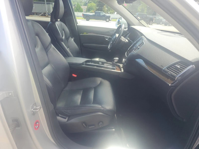 Volvo Xc90 MOMENTUM* ДИГИТАЛНО* ТАБЛО* САМОПАРКИРАНЕ* МЪРТВА*, снимка 12 - Автомобили и джипове - 52699684