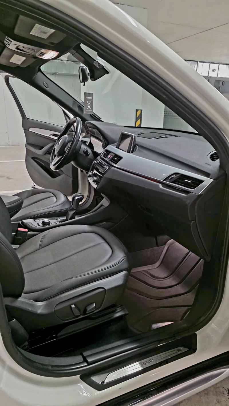 BMW X1 BMW X1 xDrive 28i | Пълна история | 80 000 км., снимка 9 - Автомобили и джипове - 52867897