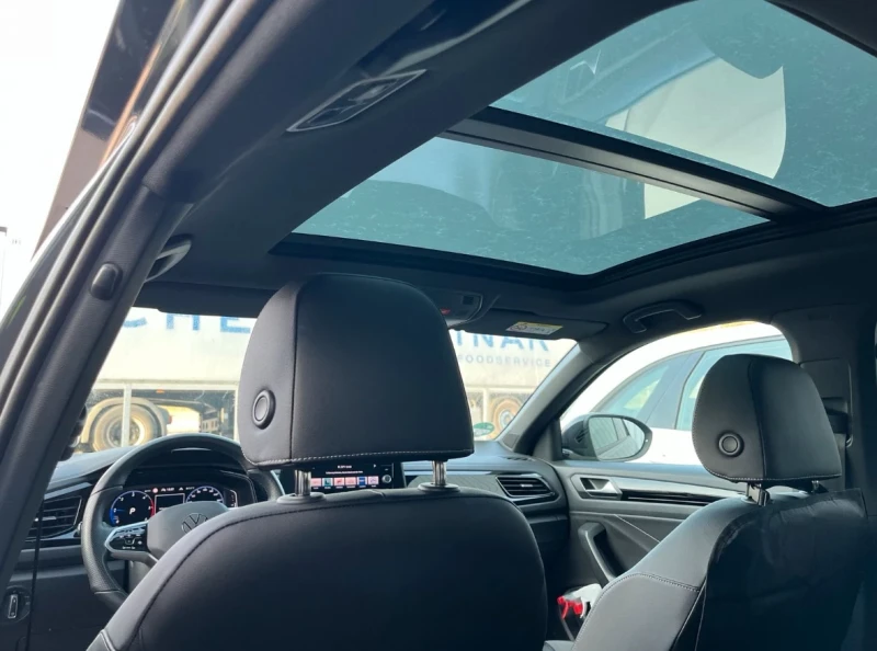 VW T-Roc 2.0 TDI DSG R-Line, снимка 5 - Автомобили и джипове - 53206262