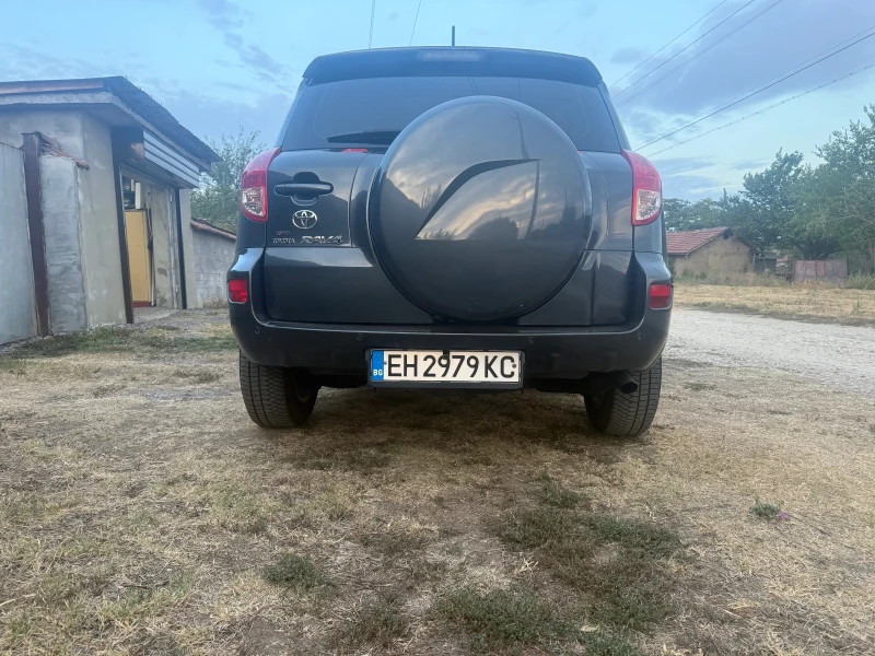 Toyota Rav4 2.2 dcat, снимка 7 - Автомобили и джипове - 53207646