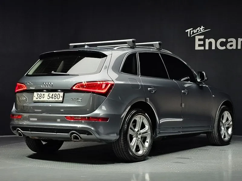 Audi Q5 3.0 TDI Quattro - САМО 30% АВАНС , снимка 2 - Автомобили и джипове - 56007927