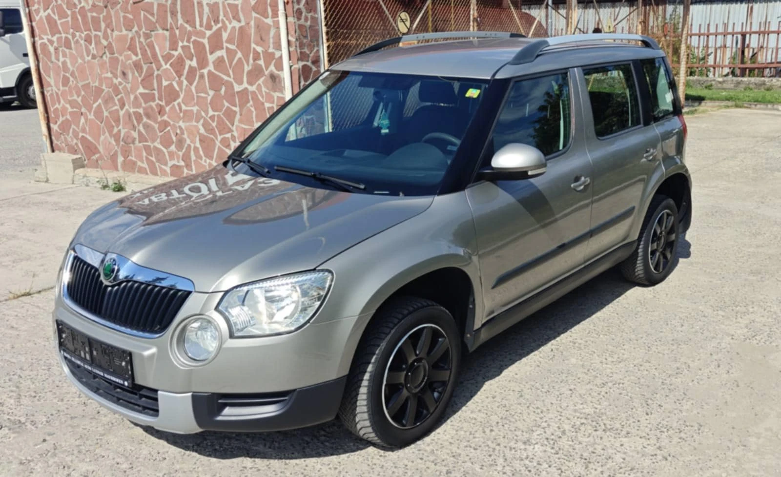 Skoda Yeti 1.2i, снимка 1