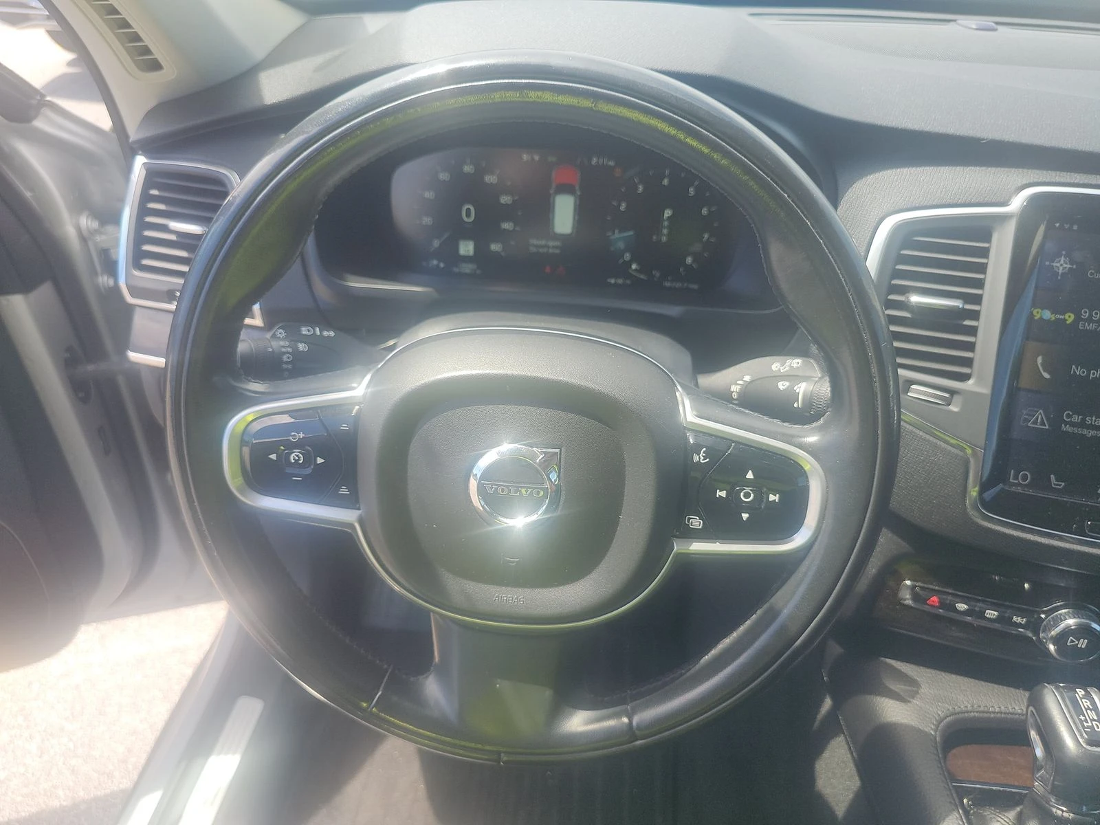 Volvo Xc90 MOMENTUM* ДИГИТАЛНО* ТАБЛО* САМОПАРКИРАНЕ* МЪРТВА* - изображение 8
