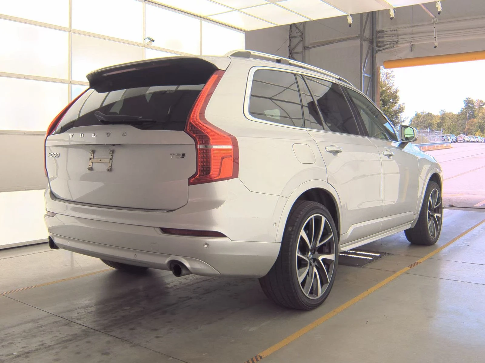Volvo Xc90 MOMENTUM* ДИГИТАЛНО* ТАБЛО* САМОПАРКИРАНЕ* МЪРТВА* - изображение 2