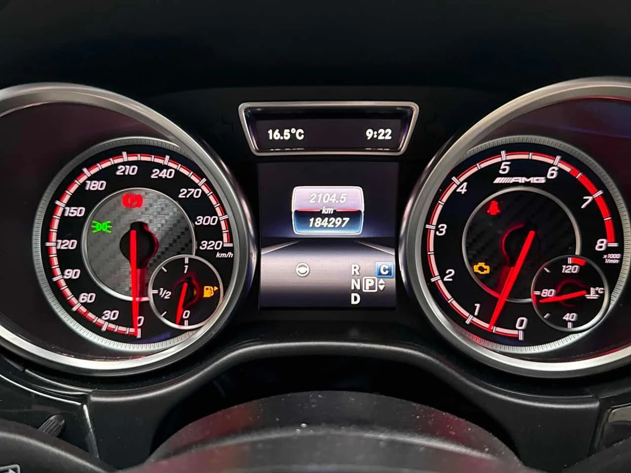 Mercedes-Benz GLC 63 AMG * S  * CARFAX * 360 * ОБДУХВАНЕ * NAVI * KEYLESS, снимка 8 - Автомобили и джипове - 53816840