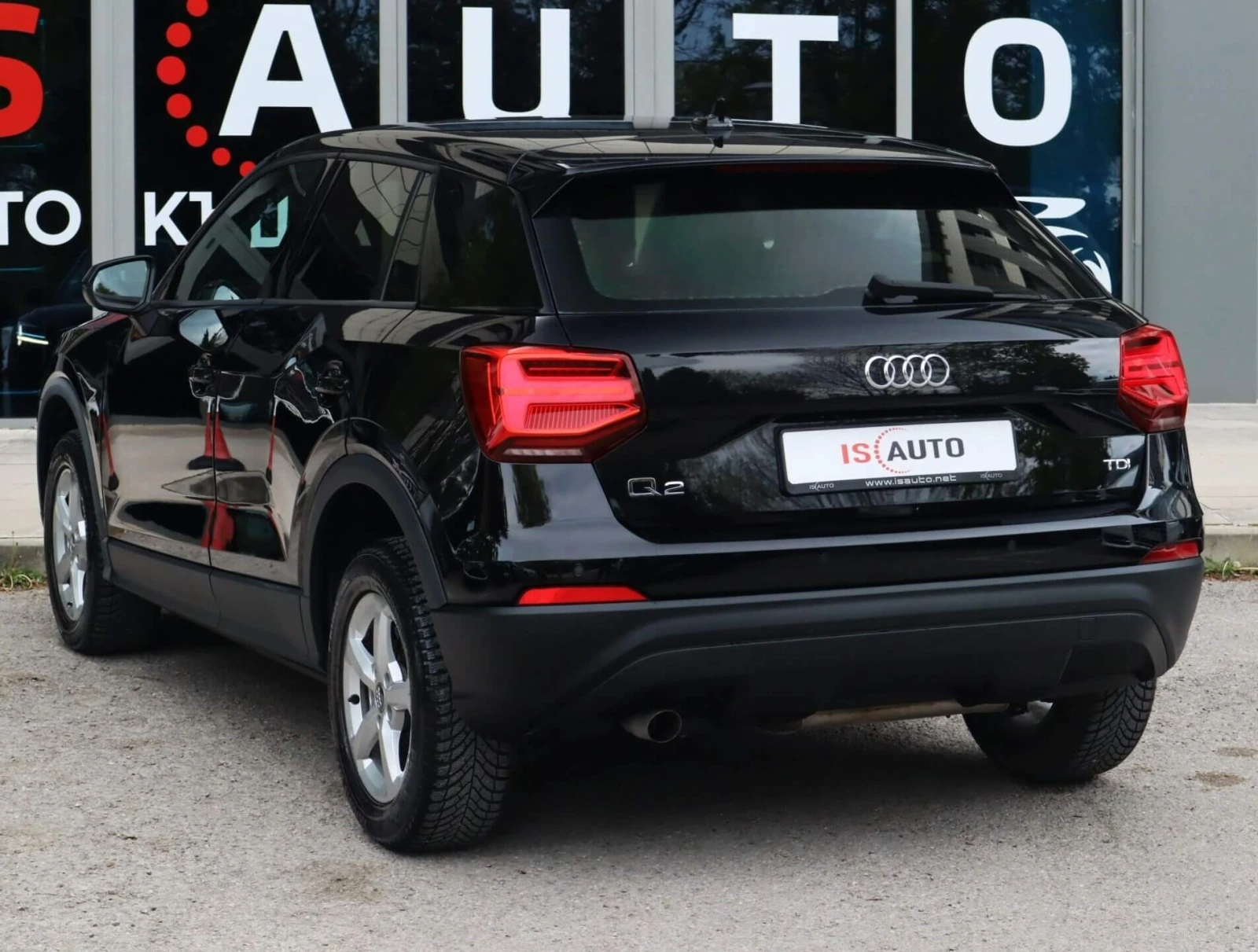 Audi Q2 1.6TDI/Stronic/PDC/Drive Select/Isofix/, снимка 4 - Автомобили и джипове - 54519624
