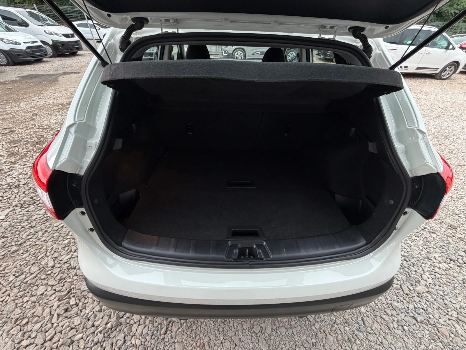 Nissan Qashqai 1.5DCI* TOP* EVRO6, снимка 7 - Автомобили и джипове - 55149060