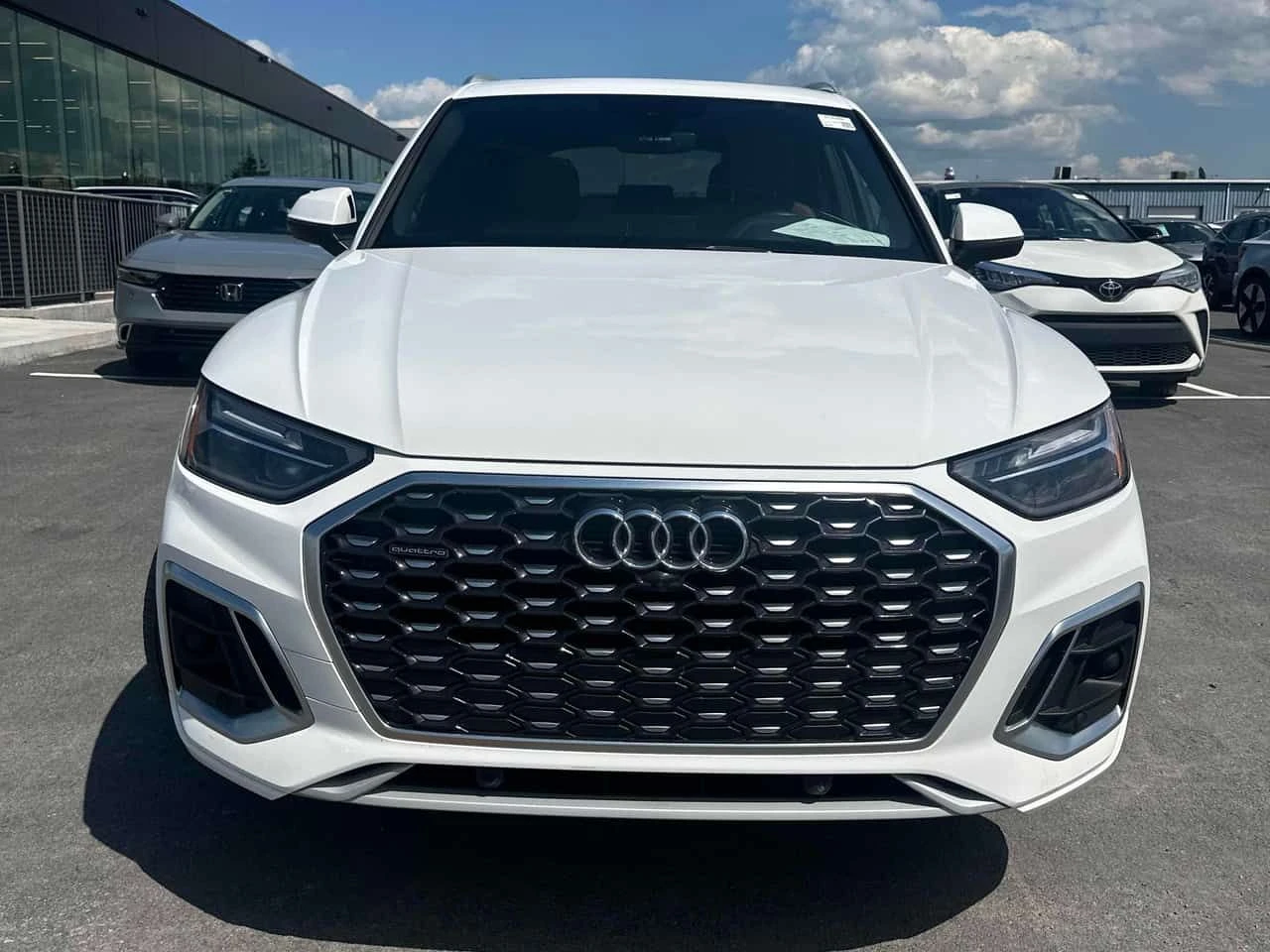 Audi Q5 Progressiv Sportback/ОБДУХВАНЕ/ПАНО/ДИСТРОНИК/360, снимка 2 - Автомобили и джипове - 55239519