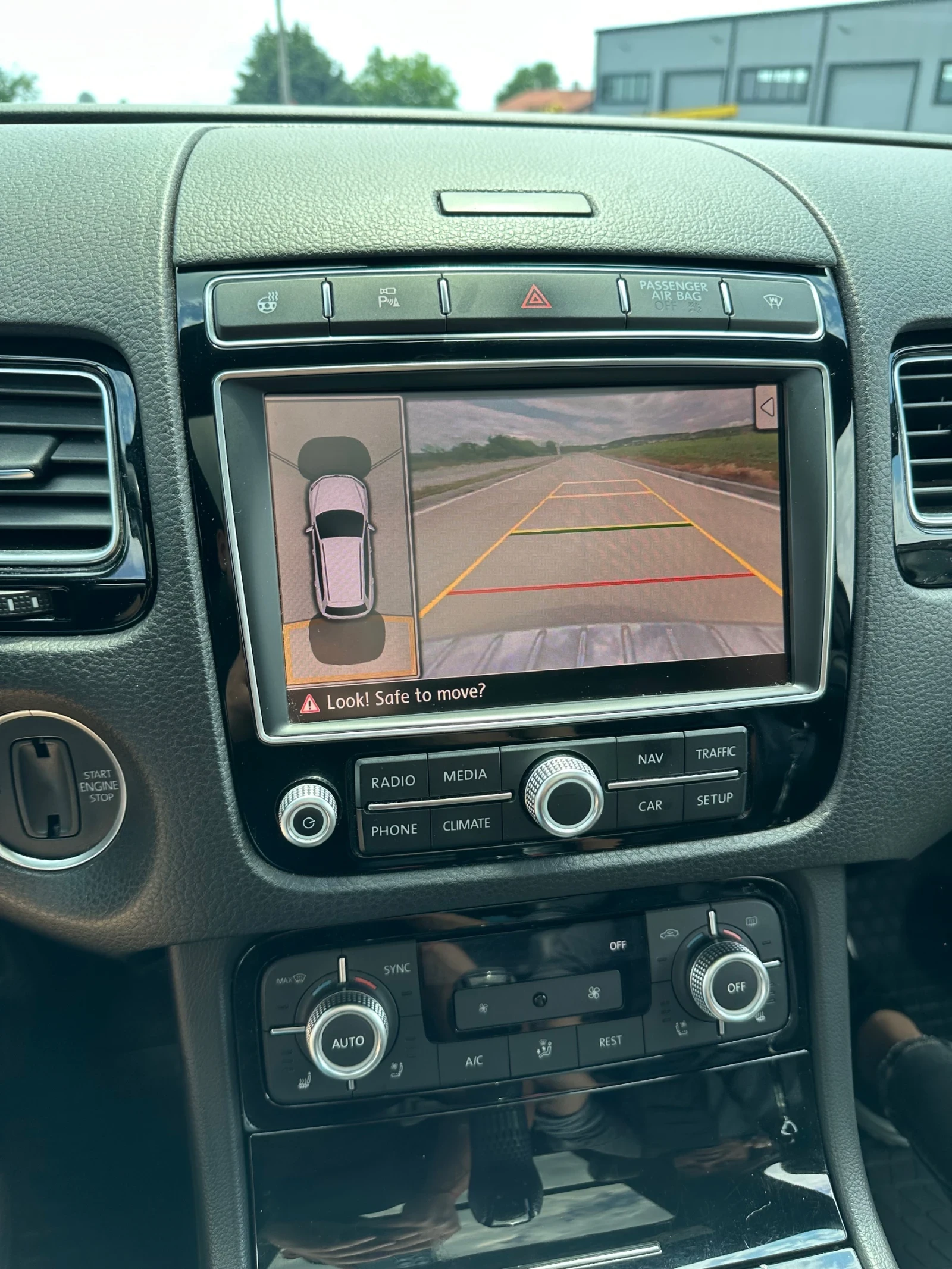 VW Touareg FL 3.0 V6 TDI SCR BMT, снимка 12 - Автомобили и джипове - 55906257