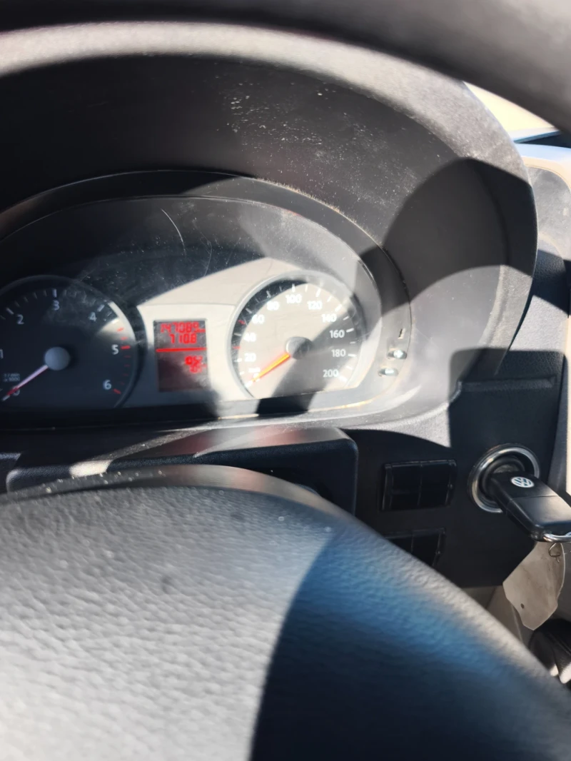 VW Crafter 2.0TDI 2015г., снимка 8 - Бусове и автобуси - 52657170