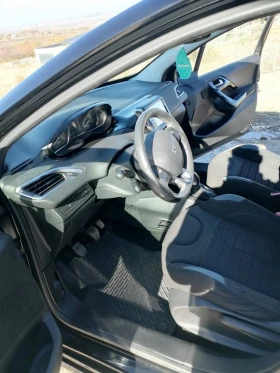Peugeot 208, снимка 7