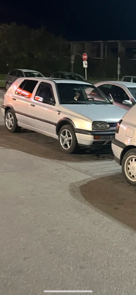 VW Golf 3 | Mobile.bg    2