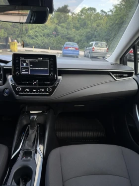 Toyota Corolla 1.8 hybrid  | Mobile.bg    16