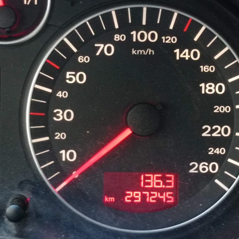 Audi A3 Бензин-газ, снимка 13 - Автомобили и джипове - 52657836