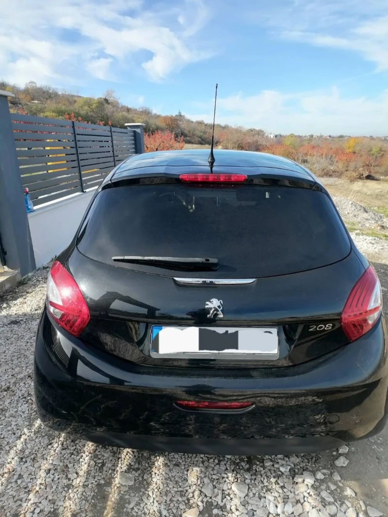 Peugeot 208, снимка 4 - Автомобили и джипове - 52419517