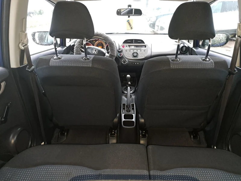 Honda Jazz 1.3Vvti-90k.c, снимка 6 - Автомобили и джипове - 52581073