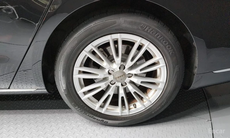 Audi A8, снимка 5 - Автомобили и джипове - 52997687