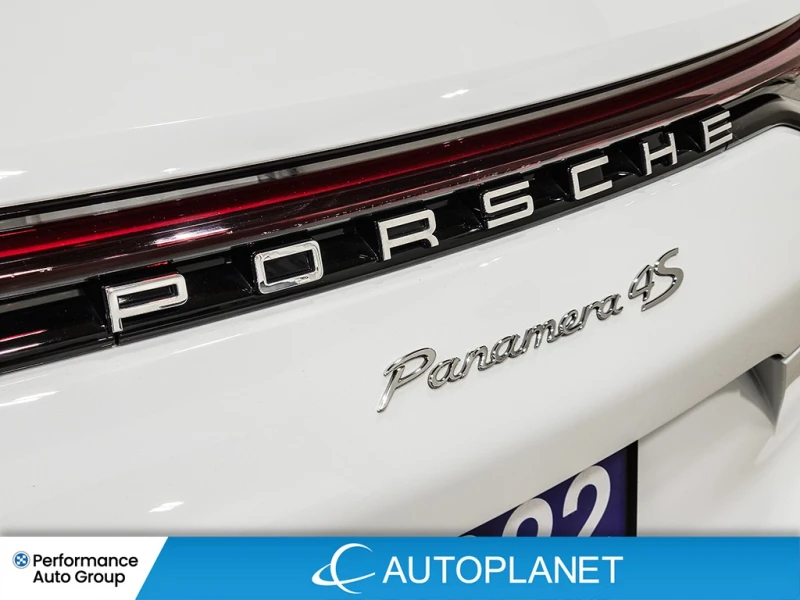 Porsche Panamera 4S AWD С РЕГИСТРАЦИЯ & АВТО КРЕДИТ, снимка 16 - Автомобили и джипове - 53270699