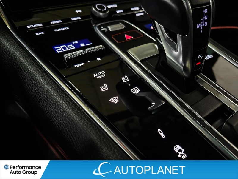 Porsche Panamera 4S AWD С РЕГИСТРАЦИЯ & АВТО КРЕДИТ, снимка 12 - Автомобили и джипове - 53270699