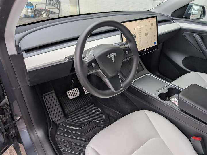 Tesla Model Y PERFORMANCE AWD - WHITE INTERIOR - DUAL MOTOR, снимка 9 - Автомобили и джипове - 53736132