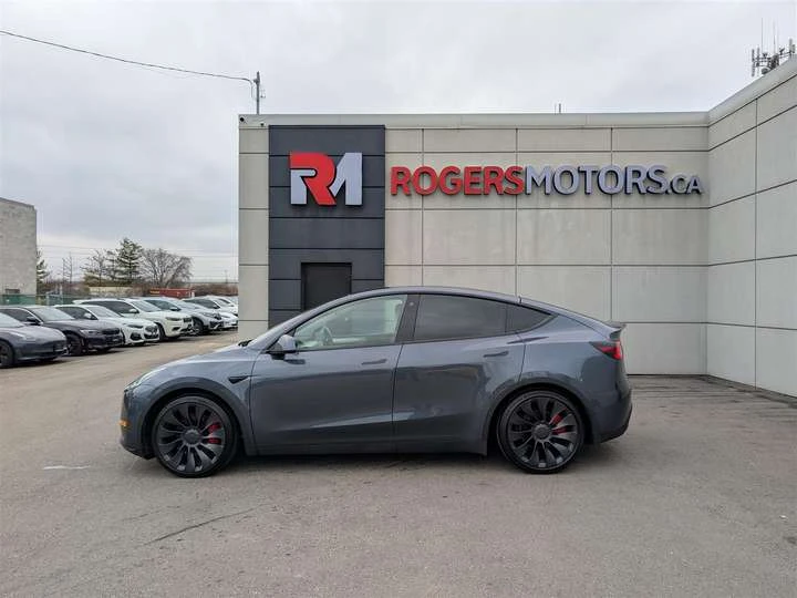 Tesla Model Y PERFORMANCE AWD - WHITE INTERIOR - DUAL MOTOR, снимка 2 - Автомобили и джипове - 53736132