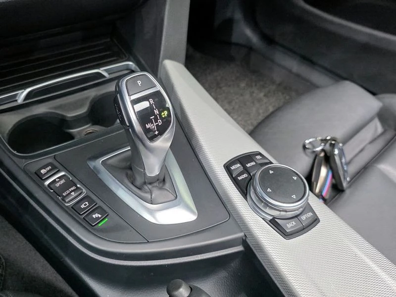 BMW 324 435d xDrive M Sport GranCoupe| 313к.с.| ВКЛ.ТЕХНОТ, снимка 9 - Автомобили и джипове - 55401665