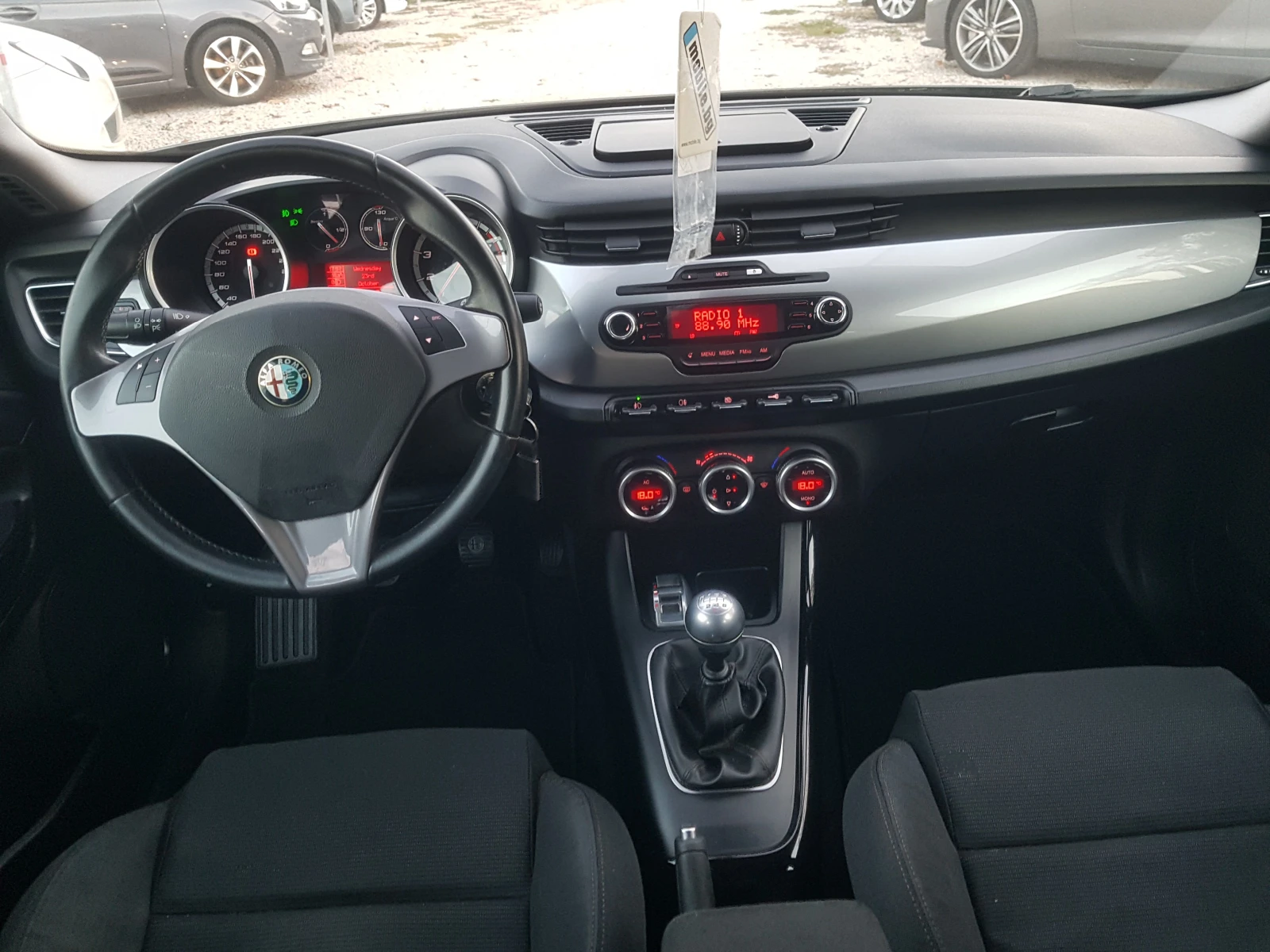 Alfa Romeo Giulietta 1.4i TURBO - изображение 10