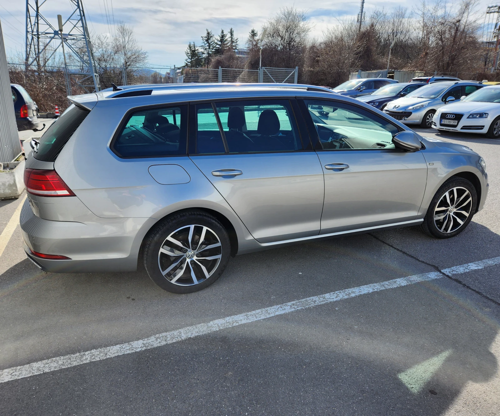 VW Golf Variant 2.0 TDI - изображение 2