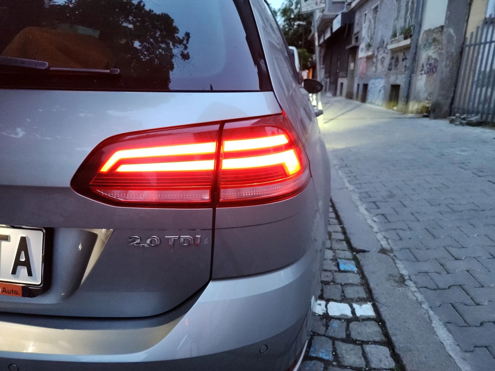 VW Golf Variant 2.0 TDI - изображение 9