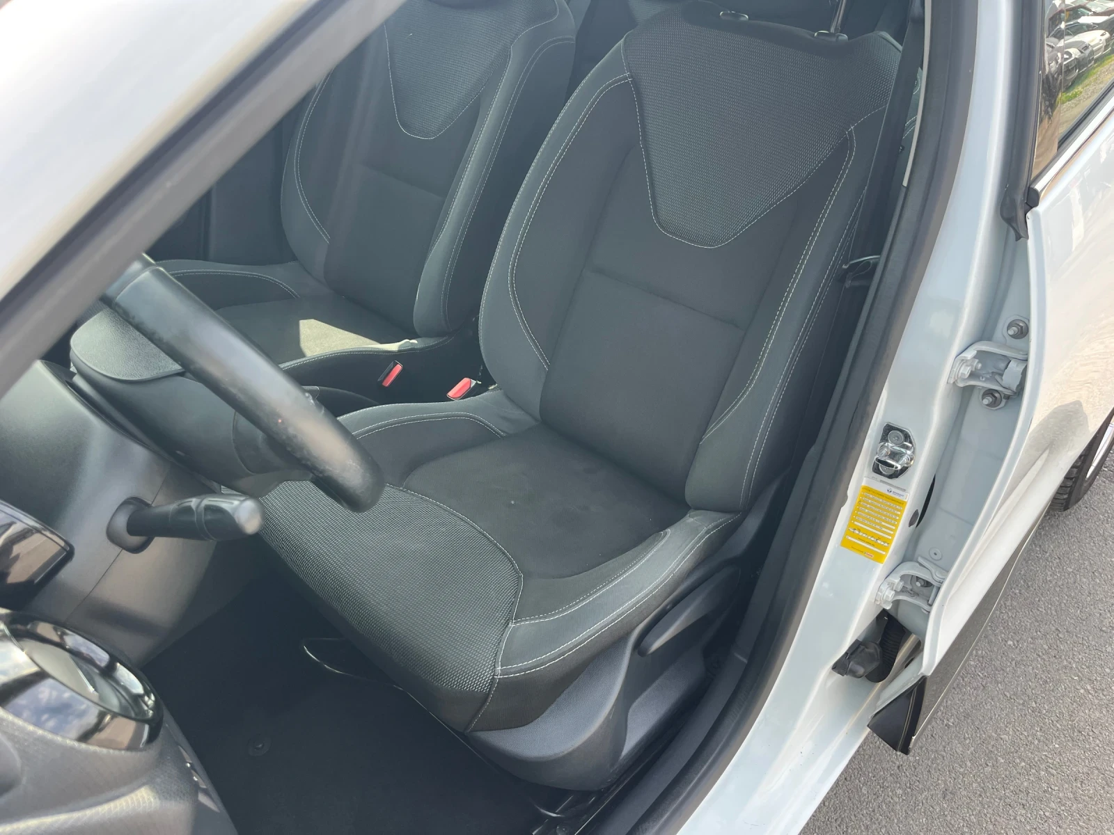 Renault Clio 1.5 dci 90 ks NAVI - изображение 8