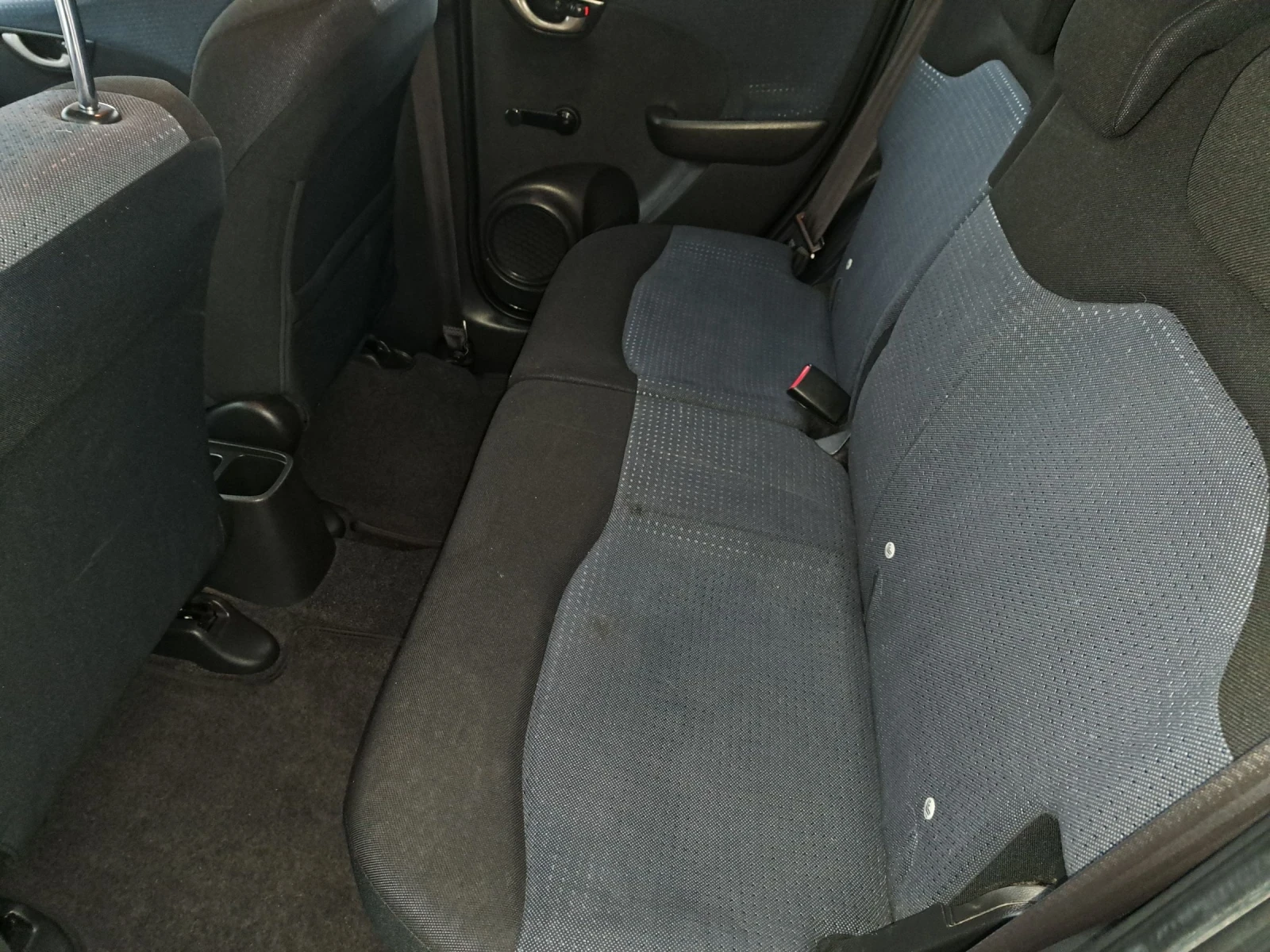 Honda Jazz 1.3Vvti-90k.c - изображение 8